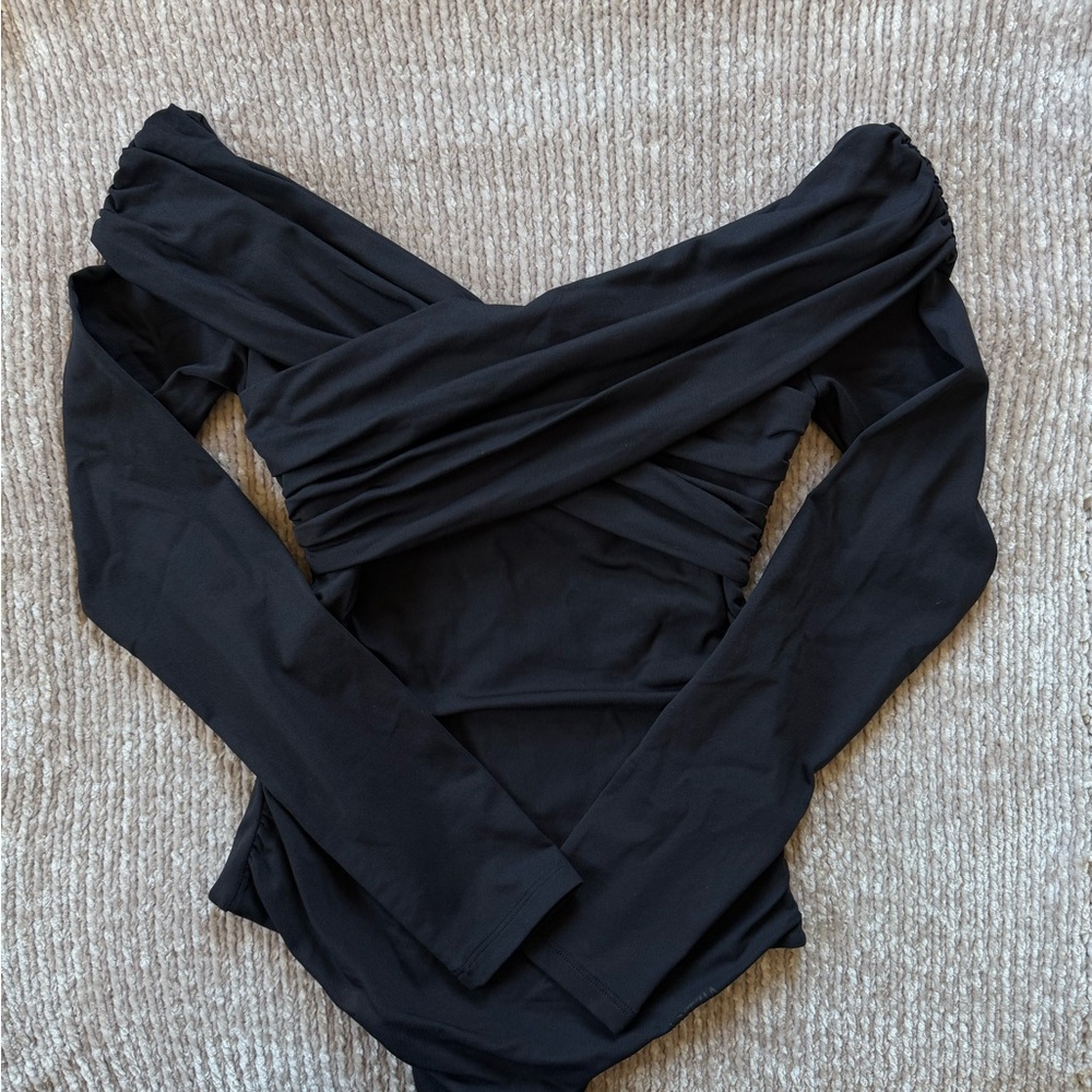 Aritzia Contour Black Long Sleeve Bodysuit